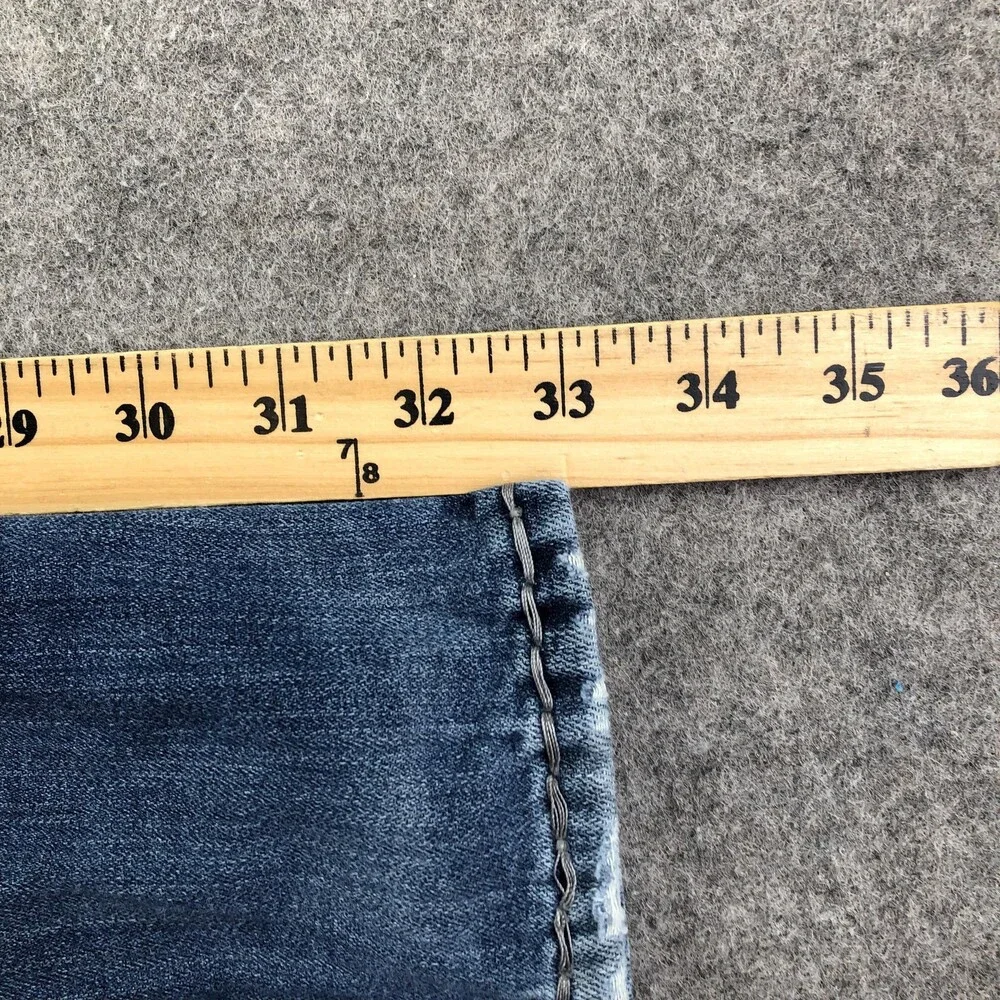 True Religion Geno Jeans Mens 28x33 Blue Medium Wash Relaxed Slim Straight Denim